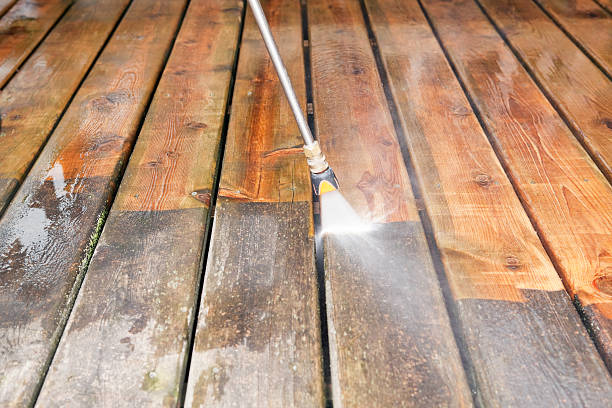 Best Driveway Pressure Washing  in Highlands, TX